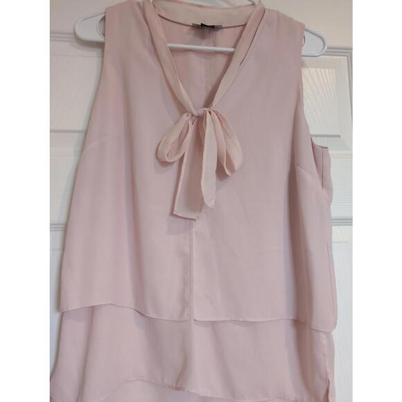 Small pink flowy tank - Picture 2 of 5